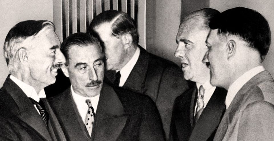 История. Преступный сговор: как Запад сдал Чехословакию Гитлеру История. Преступный сговор: как Запад сдал Чехословакию Гитлеру