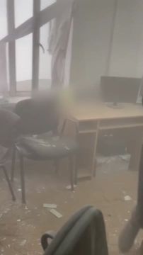 В украинских соцсетях расходится видео удара по мошенническому колл-центру в Днепропетровске