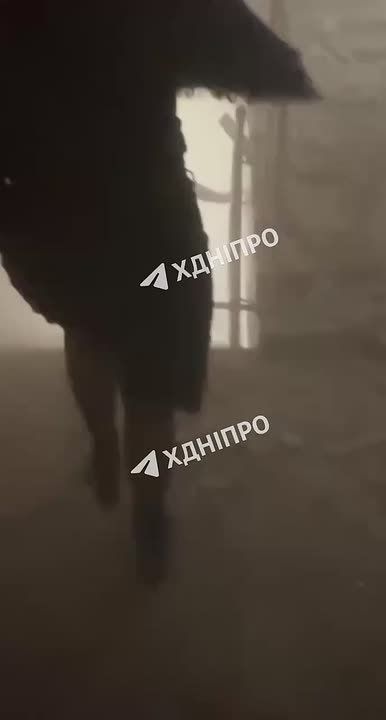 Еще одно видео из офисного центра в Днепропетровске, где располагались украинские мошеннические колл-центры