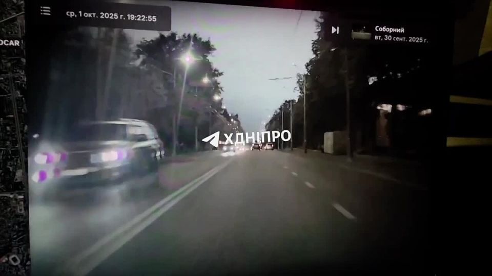 В Днепропетровске перебои с электричеством после вспышки в небе