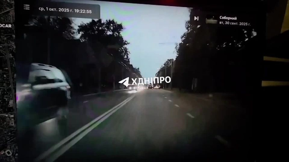 В Днепропетровске наблюдали странную вспышку: в городе начались перебои с электричеством, — местные паблики