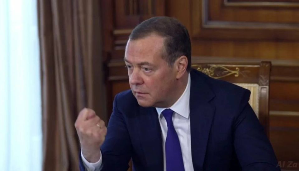 Экс-министр обороны Британии призвал сделать Крым непригодным для жизни, сообщает The Guardian