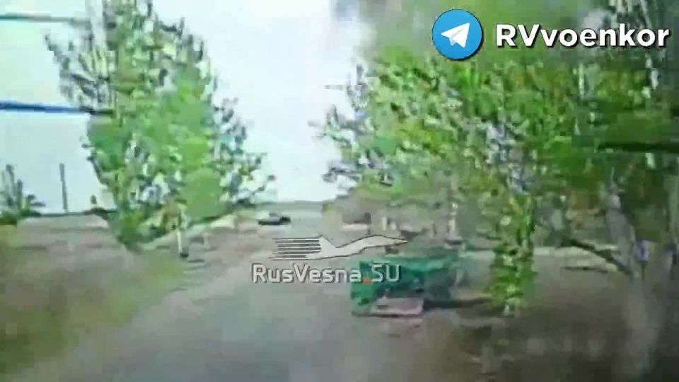 «тважные» наступают в Днепропетровской области и штурмуют Покровск