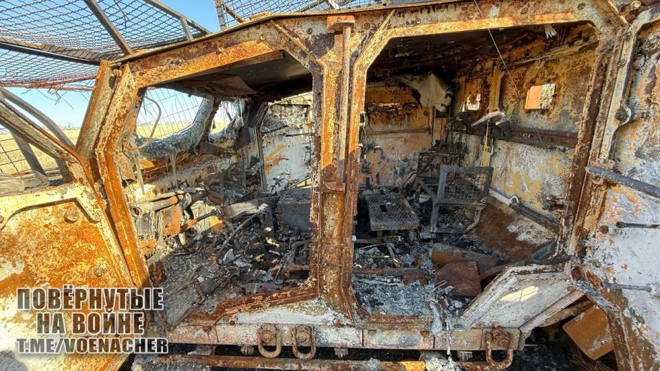 Дорога к Днепропетровску. Сожженная техника ВСУ на уже освобождённой территории Дорога к Днепропетровску. Сожженная техника ВСУ на уже освобождённой территории