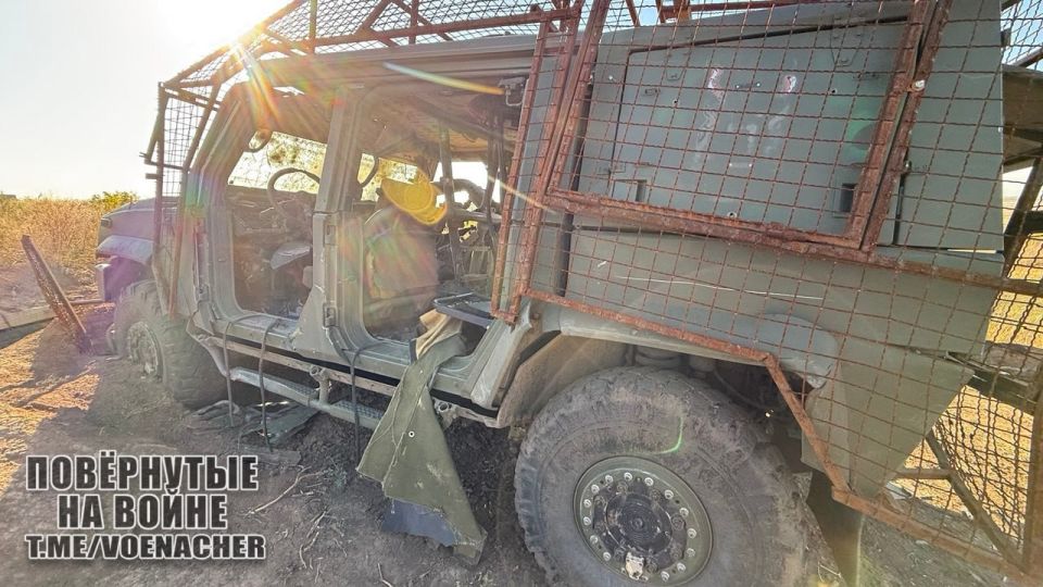 Дорога к Днепропетровску. Сожженная техника ВСУ на уже освобождённой территории Дорога к Днепропетровску. Сожженная техника ВСУ на уже освобождённой территории