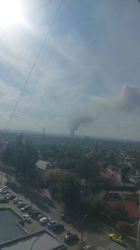 Как сообщают очевидцы в Днепропетровске сильный дым Как сообщают очевидцы в Днепропетровске сильный дым