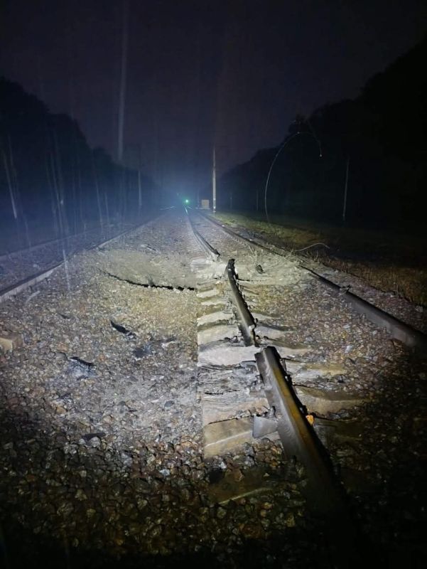 Олег Царёв: ВС РФ ночью нанесли удар по военным объектам в шести областях Украины Олег Царёв: ВС РФ ночью нанесли удар по военным объектам в шести областях Украины