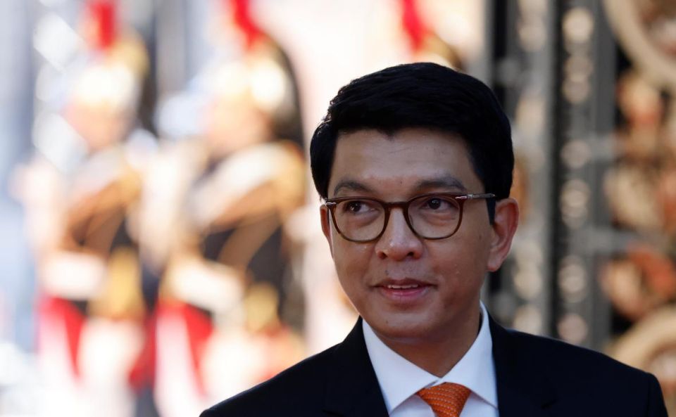 | Президент Мадагаскара покинул страну, заявив о попытке госпереворота и угрозе жизни | Президент Мадагаскара покинул страну, заявив о попытке госпереворота и угрозе жизни