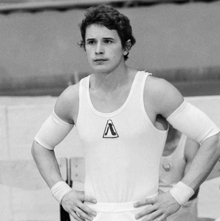 Уходит эпоха.... Сегодня на 69-м году ушёл из жизни трехкратный золотой призер московской Олимпиады-1980 по спортивной гимнастике Александр Дитятин Об этом сообщили в РГПУ им. А. И. Герцена, где он преподавал Уходит эпоха.... Сегодня на 69-м году ушёл из жизни трехкратный золотой призер московской Олимпиады-1980 по спортивной гимнастике Александр Дитятин Об этом сообщили в РГПУ им. А. И. Герцена, где он преподавал