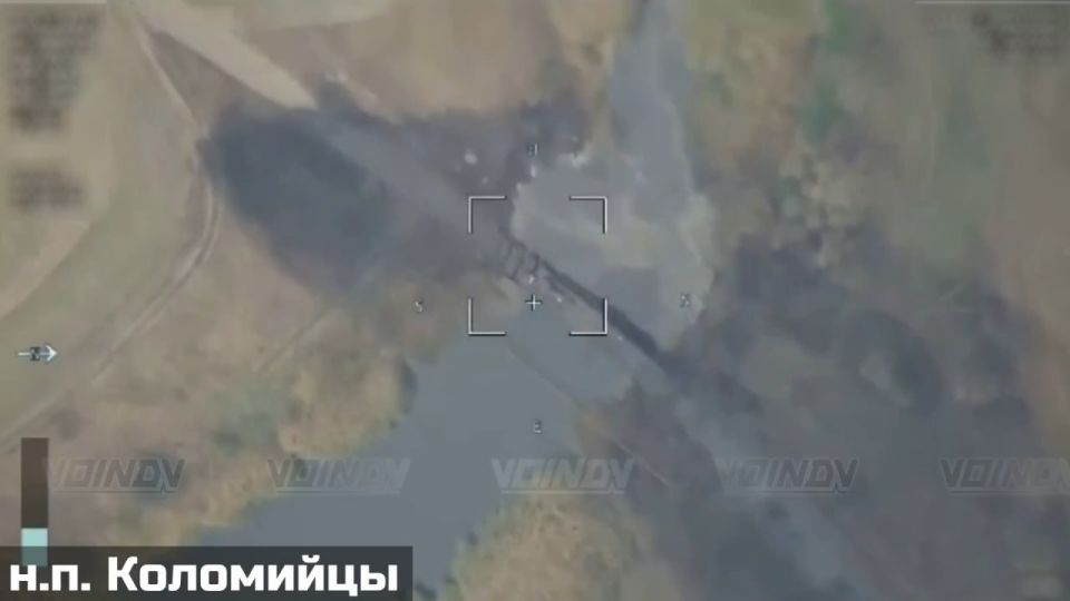 Работа ФАБами с УМПК по мостам через реку Волчья в Днепропетровской области Работа ФАБами с УМПК по мостам через реку Волчья в Днепропетровской области