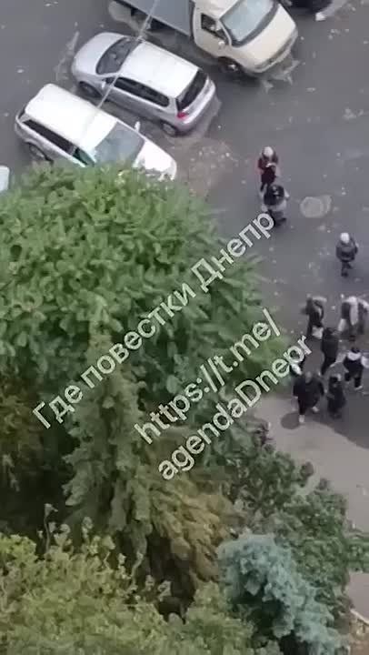 Евгений Лисицын: В Днепре разгорелась массовая драка между местными жителями и представителями ТЦК