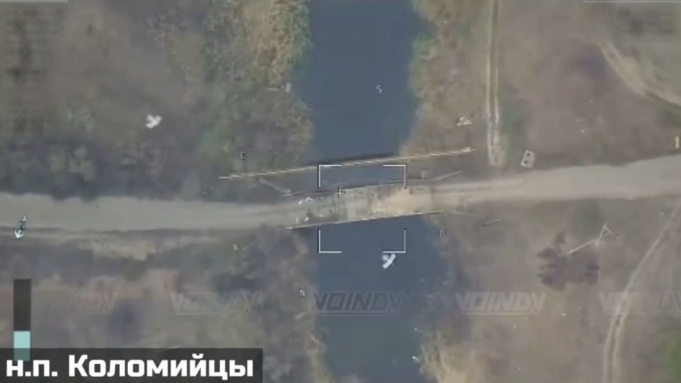 Работа ФАБами с УМПК по мостам через реку Волчья в Днепропетровской области Работа ФАБами с УМПК по мостам через реку Волчья в Днепропетровской области