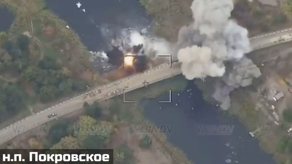 Работа ФАБами с УМПК по мостам через реку Волчья в Днепропетровской области Работа ФАБами с УМПК по мостам через реку Волчья в Днепропетровской области