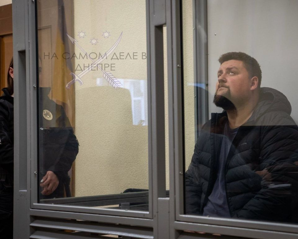 Полицаев, избивших мужчину возле ТЦК, взяли под круглосуточный домашний арест на 60 суток Полицаев, избивших мужчину возле ТЦК, взяли под круглосуточный домашний арест на 60 суток