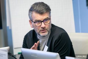Марат Баширов: О как. Думать начали. Но не энергетики точно писали: ГЭС построены ровно между берегами