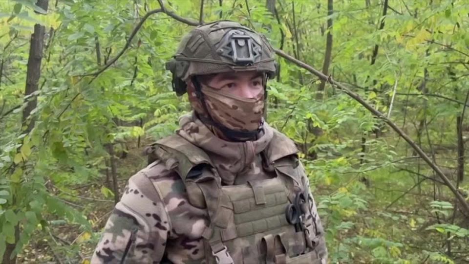 Разведчики и десантники Группировки войск «Днепр» провели операцию по форсированию Днепра и захвату плацдарма на острове Карантинный в Херсоне