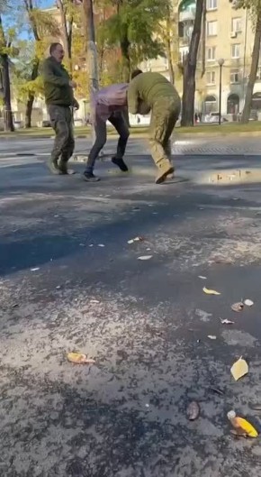 Свободна в Днепре так и кружится в воздухе