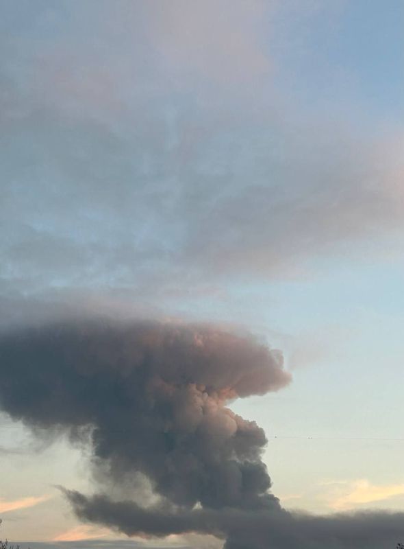 В Павлограде прозвучали взрывы В Павлограде прозвучали взрывы