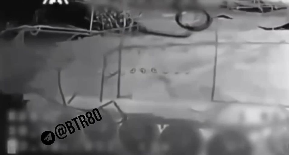 Группировка ЦЕНТР наступает в Днепропетровской области и штурмуют Покровск