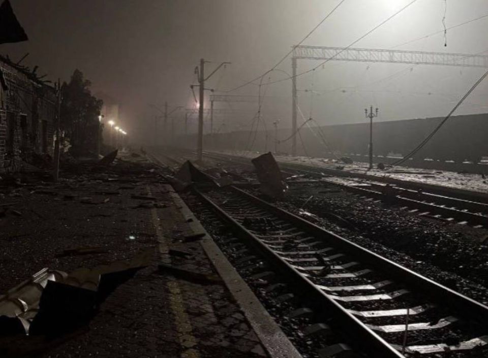 Армен Гаспарян: Не задалась ночь у железной дороги в Каменское (Днепропетровская область) Армен Гаспарян: Не задалась ночь у железной дороги в Каменское (Днепропетровская область)