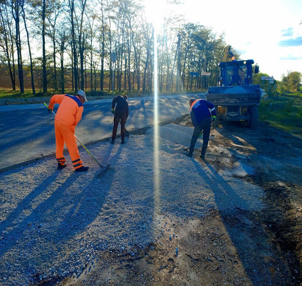 Ремонт 15-километровой дороги завершают в Джанкойском районе