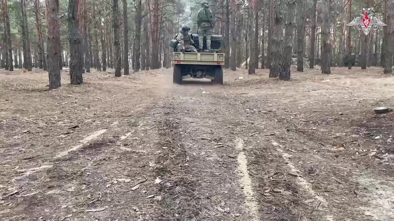 Минобороны России: Расчет ПТРК «Фагот» 80-й отдельной мотострелковой бригады (арктической) уничтожил ретранслятор вражеских БПЛА в островной зоне дельты Днепра в Херсонской области