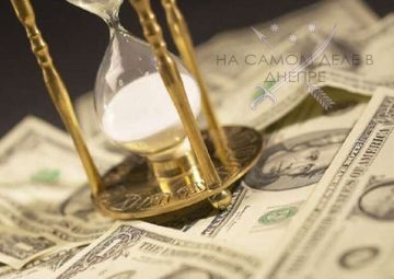 Инвесторы отказали. Украина не смогла договориться с инвесторами о реструктуризации долга в 2,6 миллиарда долларов из-за "варрантов", как сообщает Financial Times