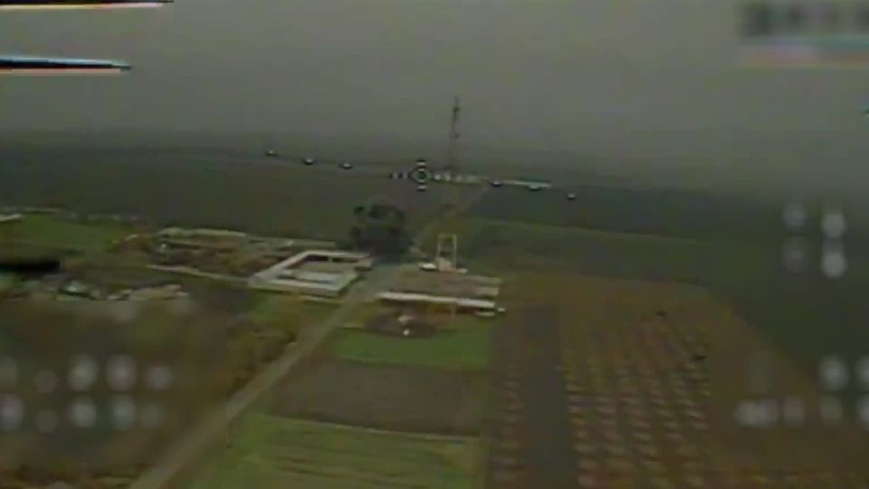 Брутальные ФАБы в исполнении 11 гвардейской армии ВВС и ПВО по позициям ВСУ в населённом пункте Орлы (северо-западнее Великомихайловки Днепропетровской области)