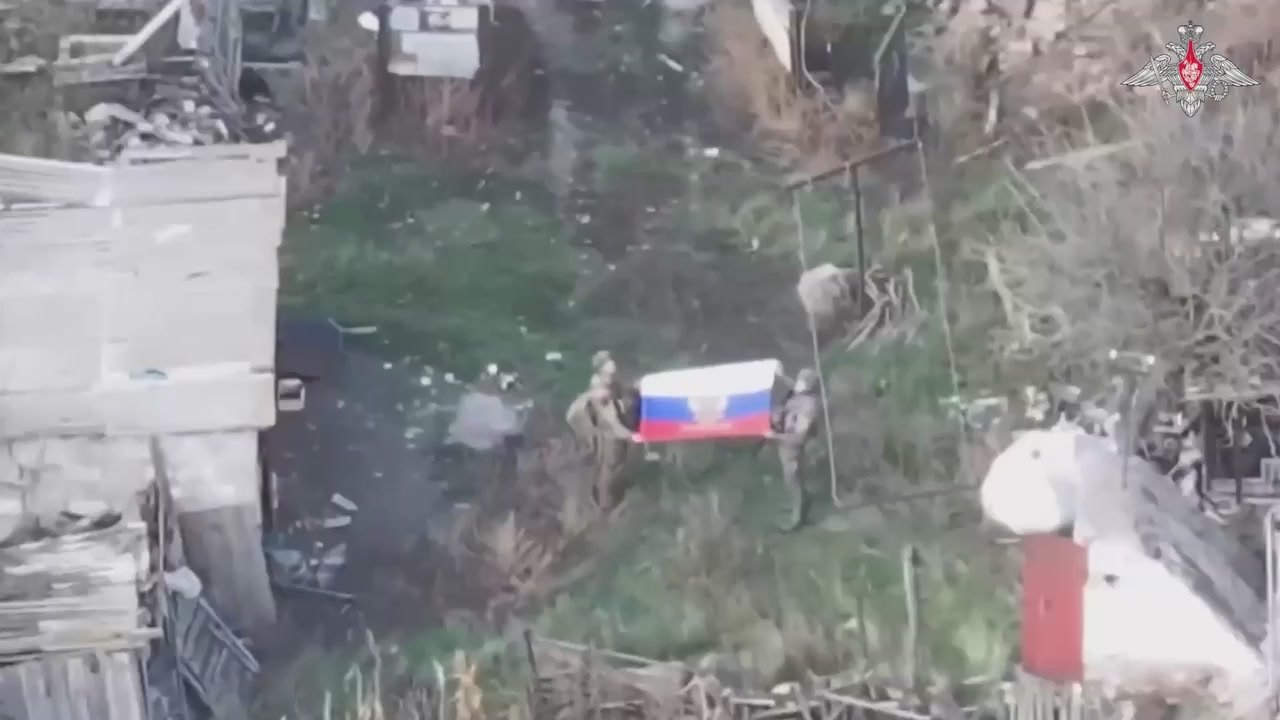 Штурмовые подразделения 36-й гвардейской мотострелковой бригады 29-й гвардейской общевойсковой армии группировки войск «Восток» вклинились в оборону противника более чем на четыре километра и полностью освободили населённый...