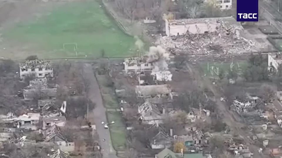 ТАСС публикует кадры из освобожденного Орестополя в Днепропетровской области