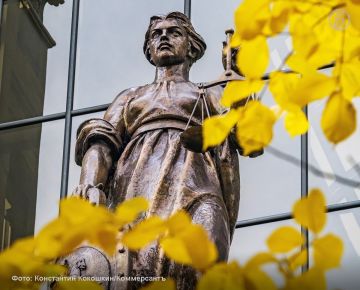 Бывший деловой партнер находящегося в международном розыске экс-губернатора Днепропетровской области Украины Игоря Коломойского (входит в объединение, признанное экстремистским и запрещенное в РФ) признан виновным в...