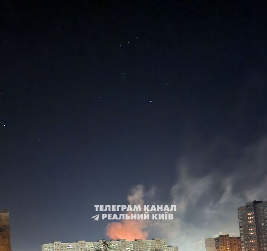 14 ноября 2025.. 00:15 Николаевская область - взрывы. Герани/Герберы