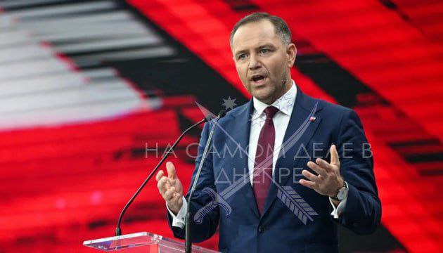 Президент Польши Навроцкий поставил свою подпись под законом о помощи украинцам, но подчеркнул, что это, скорее всего, финальный аккорд