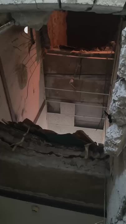 В Днепропетровске повреждено здание редакции "Суспильного"(Общественного) и "Украинского радио " после атаки на город