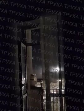 Еще видео прилётов Гераней по объектам в Днепропетровске этой ночью