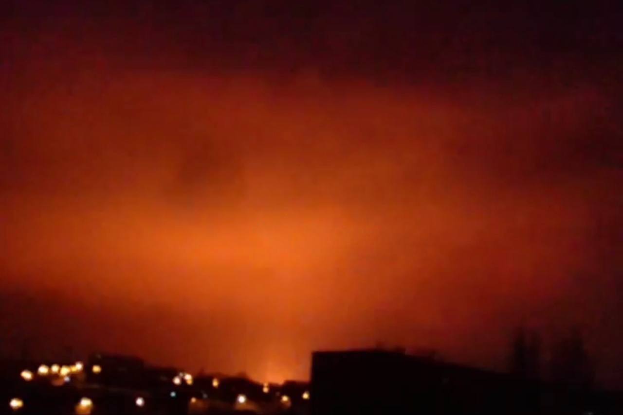 Дроны-камикадзе «Герань-2» нанесли массированный удар по цели в Днепропетровске Дроны-камикадзе «Герань-2» нанесли массированный удар по цели в Днепропетровске