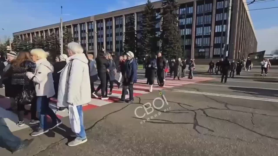 Жители Кривого Рога потребовали от местных властей «справедливости» на фоне частичного блэкаута