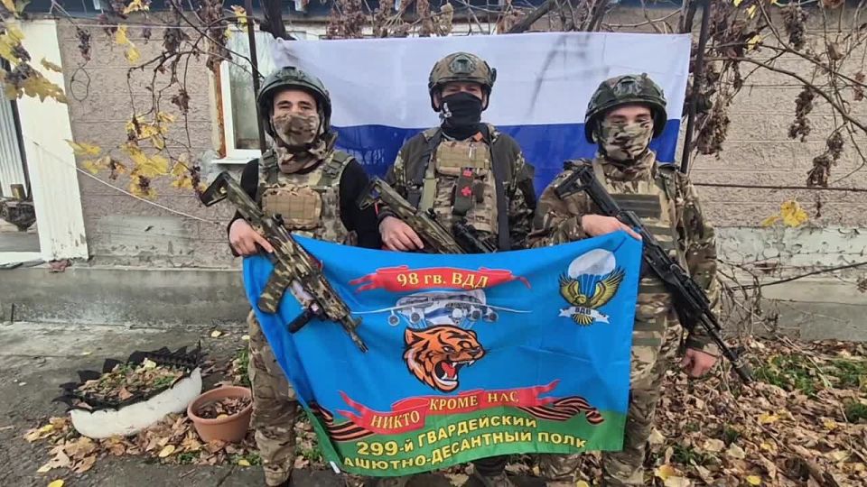 Десантники группировки войск «Днепр» поздравили женщин с Днём матери