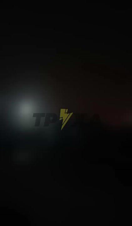 В Кривом Роге прилет Искандера по административному зданию НЕТ интернета на ПАРКОВКЕ — ПОДПИШИСЬ на MAX