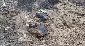 Обломки крылатой ракеты 9М727 (иногда называемой "Искандер-К"), запущенной ОТРК "Искандер-М" и упавшей/сбитой в Днепропетровске