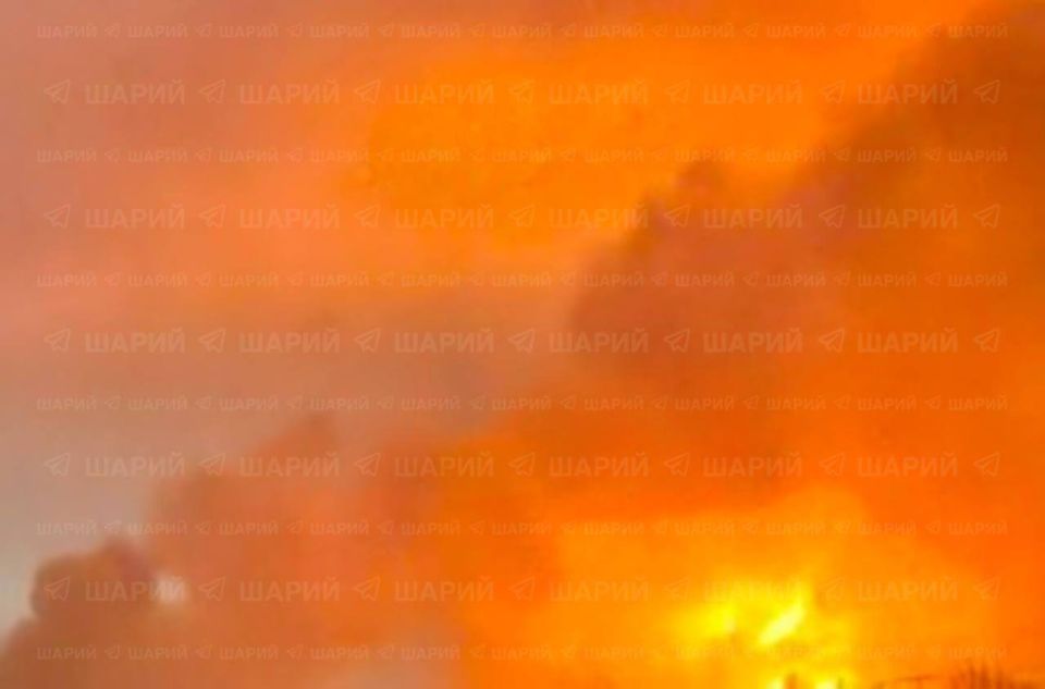 Сильные взрывы прогремели в Днепропетровске Сильные взрывы прогремели в Днепропетровске