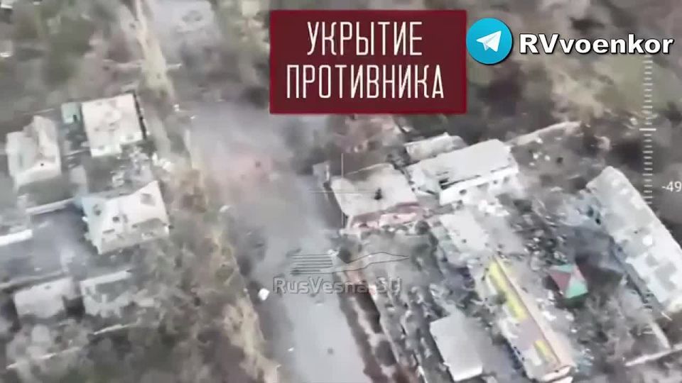 «тважные» штурмуют окружённый Мирноград и наступают в Днепропетровской области