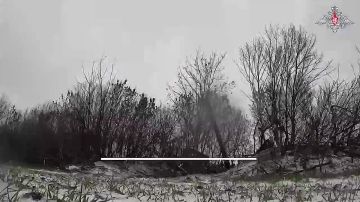 Расчёты «Гиацинта-Б» 49-й общевойсковой армии из состава группировки войск «Днепр» продолжают наносить огневое поражение формированиям ВСУ на правом берегу Днепра