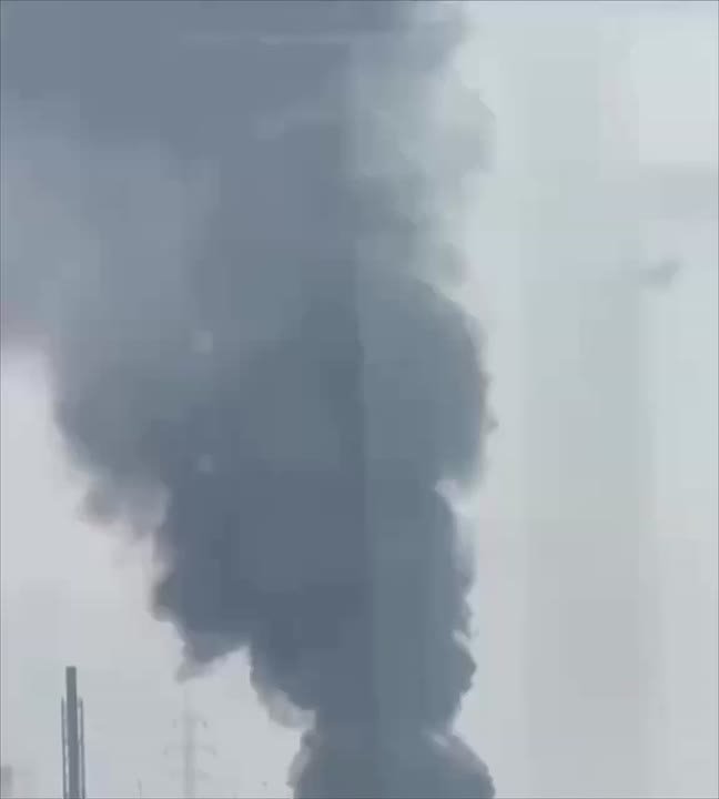 В Днепропетровске пожар после прилета, сообщают местные ТГ-каналы