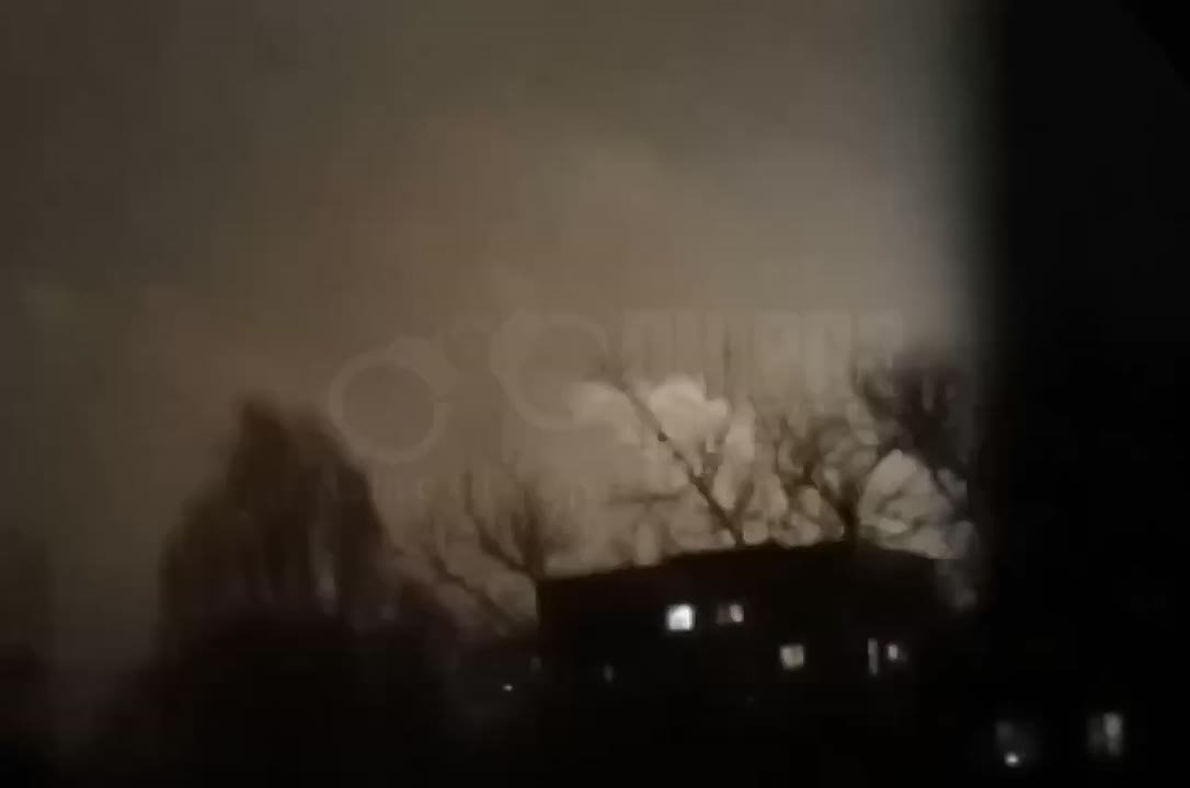 Кадры одного из сегодняшних прилётов в Днепропетровске