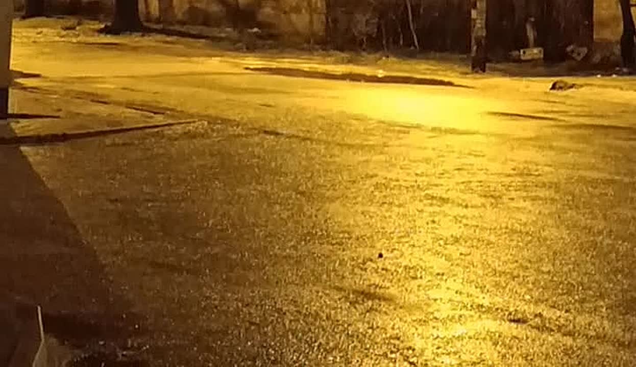 Звук взрыва и вспышки в небе после него в Днепропетровске