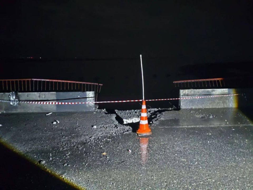 Два майора: Херсонская область. Губернатор: Два майора: Херсонская область. Губернатор: