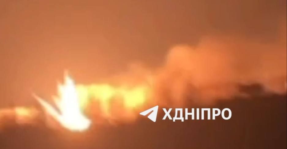 Идёт налёт дронов по объектам в Днепропетровске