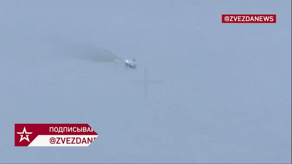 Владислав Шурыгин: Процесс установки якорных надводных мин (ЯРМ) российским надводным БЭК "Сириус-82" на Днепре Владислав Шурыгин: Процесс установки якорных надводных мин (ЯРМ) российским надводным БЭК "Сириус-82" на Днепре