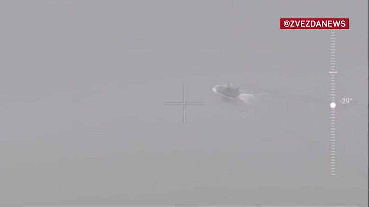 Владислав Шурыгин: Процесс установки якорных надводных мин (ЯРМ) российским надводным БЭК "Сириус-82" на Днепре Владислав Шурыгин: Процесс установки якорных надводных мин (ЯРМ) российским надводным БЭК "Сириус-82" на Днепре